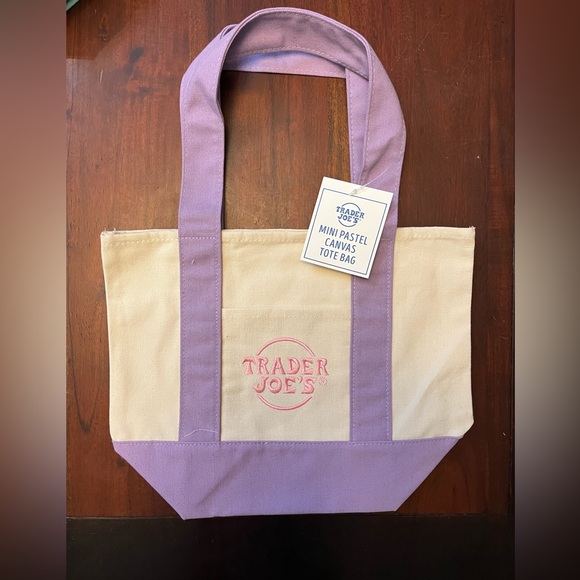 Trader Joe’s Set of 4 Mini Tote Bag’s - Picture 2 of 5